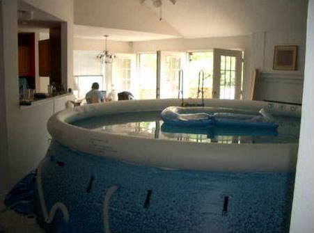 Une piscine d interieur a l arrache lol - indoor pool