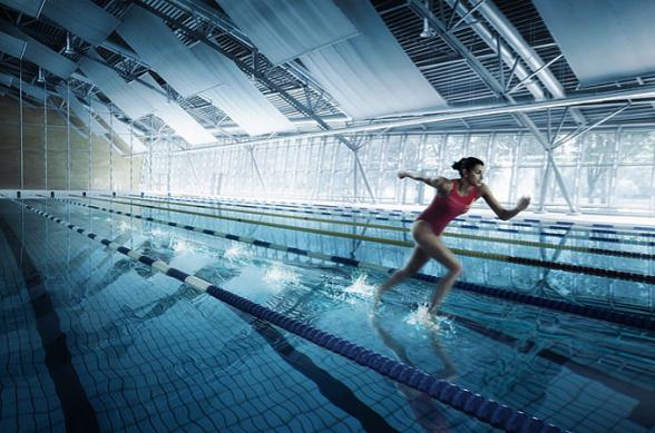 Une sportive tres polyvalente - swimmer runner girl