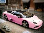 La Lamborghini de Barbie, rose bien sur !